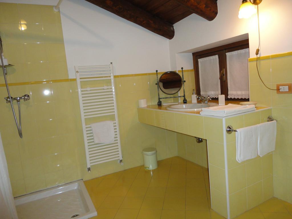 Casa Visnenza Bed & Breakfast Capo di Ponte Værelse billede